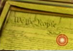 Standbild unterzeichnete Kopie der Verfassung Washington DC USA, 1990, aus Sekunde 9 historischem Filmmaterial Videoclip 65675075213