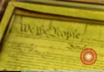 Standbild unterzeichnete Kopie der Verfassung Washington DC USA, 1990, aus Sekunde 19 historischem Filmmaterial Videoclip 65675075213