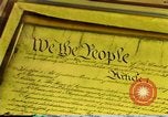 Standbild unterzeichnete Kopie der Verfassung Washington DC USA, 1990, aus Sekunde 37 historischem Filmmaterial Videoclip 65675075213