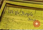 Standbild unterzeichnete Kopie der Verfassung Washington DC USA, 1990, aus Sekunde 48 historischem Filmmaterial Videoclip 65675075213