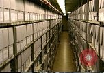 Standbild Storage Shelves Washington DC USA, 1990, aus Sekunde 29 historischem Filmmaterial Videoclip 65675075217