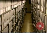 Standbild Storage Shelves Washington DC USA, 1990, aus Sekunde 45 historischem Filmmaterial Videoclip 65675075217