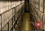 Standbild Storage Shelves Washington DC USA, 1990, aus Sekunde 48 historischem Filmmaterial Videoclip 65675075217