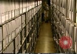 Standbild Storage Shelves Washington DC USA, 1990, aus Sekunde 49 historischem Filmmaterial Videoclip 65675075217