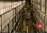 Standbild Storage Shelves Washington DC USA, 1990, aus Sekunde 58 historischem Filmmaterial Videoclip 65675075217