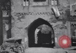 Standbild USA Infanteristen München Deutschland, 1945, aus Sekunde 10 historischem Filmmaterial Videoclip 65675075223