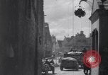 Standbild USA Infanteristen München Deutschland, 1945, aus Sekunde 30 historischem Filmmaterial Videoclip 65675075223