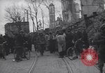 Standbild USA Infanteristen München Deutschland, 1945, aus Sekunde 43 historischem Filmmaterial Videoclip 65675075223
