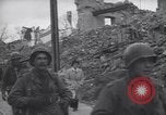 Standbild USA Infanteristen München Deutschland, 1945, aus Sekunde 46 historischem Filmmaterial Videoclip 65675075223
