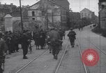 Standbild USA Infanteristen München Deutschland, 1945, aus Sekunde 51 historischem Filmmaterial Videoclip 65675075223