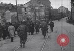Standbild USA Infanteristen München Deutschland, 1945, aus Sekunde 53 historischem Filmmaterial Videoclip 65675075223