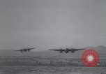 Standbild Bildung von Bomber Siena Italien, 1944, aus Sekunde 18 historischem Filmmaterial Videoclip 65675075226