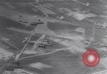 Standbild Bildung von Bomber Siena Italien, 1944, aus Sekunde 23 historischem Filmmaterial Videoclip 65675075226