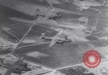 Standbild Bildung von Bomber Siena Italien, 1944, aus Sekunde 25 historischem Filmmaterial Videoclip 65675075226
