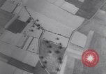 Standbild Bildung von Bomber Siena Italien, 1944, aus Sekunde 26 historischem Filmmaterial Videoclip 65675075226
