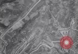 Standbild Bildung von Bomber Siena Italien, 1944, aus Sekunde 37 historischem Filmmaterial Videoclip 65675075226