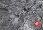 Standbild Bildung von Bomber Siena Italien, 1944, aus Sekunde 50 historischem Filmmaterial Videoclip 65675075226