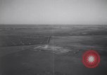 Immagine di Bombardamento di bersagli di terra Canino Italia, 1944, secondo 8 filmato di repertorio 65675075232