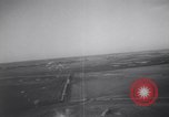 Immagine di Bombardamento di bersagli di terra Canino Italia, 1944, secondo 10 filmato di repertorio 65675075232