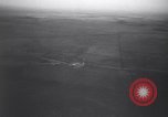 Immagine di Bombardamento di bersagli di terra Canino Italia, 1944, secondo 28 filmato di repertorio 65675075232