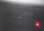 Immagine di Bombardamento di bersagli di terra Canino Italia, 1944, secondo 31 filmato di repertorio 65675075232
