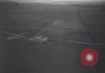 Immagine di Bombardamento di bersagli di terra Canino Italia, 1944, secondo 35 filmato di repertorio 65675075232