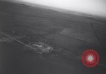 Immagine di Bombardamento di bersagli di terra Canino Italia, 1944, secondo 37 filmato di repertorio 65675075232