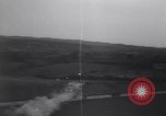 Standbild strafing Boden Ziele Orte Italien, 1944, aus Sekunde 8 historischem Filmmaterial Videoclip 65675075233