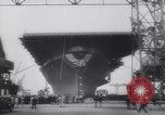 Standbild USS Franklin CV-13 Newport News Virginia USA, 1943, aus Sekunde 25 historischem Filmmaterial Videoclip 65675075236