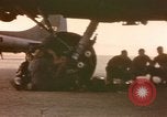 Standbild B-17 Flying Fortress Bomber Algier Algerien, 1943, aus Sekunde 29 historischem Filmmaterial Videoclip 65675075265