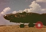 Standbild B-17 Flying Fortress Bomber Algier Algerien, 1943, aus Sekunde 44 historischem Filmmaterial Videoclip 65675075265