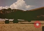 Standbild B-17 Flying Fortress Bomber Algier Algerien, 1943, aus Sekunde 59 historischem Filmmaterial Videoclip 65675075265