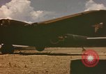 Standbild B-17 Flying Fortress Bomber Algier Algerien, 1943, aus Sekunde 61 historischem Filmmaterial Videoclip 65675075265