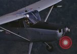Standbild O-1F Flugzeuge Vietnam, 1967, aus Sekunde 18 historischem Filmmaterial Videoclip 65675075271