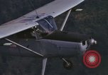 Standbild O-1F Flugzeuge Vietnam, 1967, aus Sekunde 23 historischem Filmmaterial Videoclip 65675075271