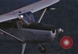 Standbild O-1F Flugzeuge Vietnam, 1967, aus Sekunde 40 historischem Filmmaterial Videoclip 65675075271