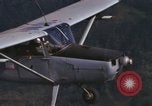 Standbild O-1F Flugzeuge Vietnam, 1967, aus Sekunde 47 historischem Filmmaterial Videoclip 65675075271