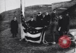 Standbild Rodman Wanamaker kennen Expedition Flagge Anhebung Zeremonie New York United States USA, 1913, aus Sekunde 47 historischem Filmmaterial Videoclip 65675075277
