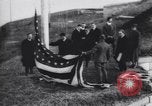 Standbild Rodman Wanamaker kennen Expedition Flagge Anhebung Zeremonie New York United States USA, 1913, aus Sekunde 51 historischem Filmmaterial Videoclip 65675075277