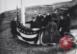 Standbild Rodman Wanamaker kennen Expedition Flagge Anhebung Zeremonie New York United States USA, 1913, aus Sekunde 54 historischem Filmmaterial Videoclip 65675075277