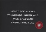 Standbild Rodman Wanamaker kennen Expedition Flagge Anhebung Zeremonie New York United States USA, 1913, aus Sekunde 57 historischem Filmmaterial Videoclip 65675075277