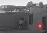 Standbild Pueblo Dorf der Indianer United States USA, 1920, aus Sekunde 51 historischem Filmmaterial Videoclip 65675075278