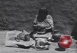 Image Pueblo Native American Indian faïence United States USA, 1920, de la seconde 18 séquences d'archives historiques vidéo 65675075283