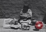 Image Pueblo Native American Indian faïence United States USA, 1920, de la seconde 19 séquences d'archives historiques vidéo 65675075283