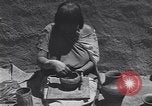 Image Pueblo Native American Indian faïence United States USA, 1920, de la seconde 31 séquences d'archives historiques vidéo 65675075283