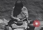 Image Pueblo Native American Indian faïence United States USA, 1920, de la seconde 32 séquences d'archives historiques vidéo 65675075283