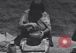 Image Pueblo Native American Indian faïence United States USA, 1920, de la seconde 58 séquences d'archives historiques vidéo 65675075283