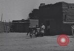 Standbild Pueblo Native American Indian Menschen Tanz und Trommel United States USA, 1920, aus Sekunde 12 historischem Filmmaterial Videoclip 65675075284