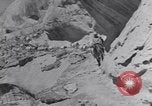 Standbild Rainbow Bridge Utah United States USA, 1937, aus Sekunde 5 historischem Filmmaterial Videoclip 65675075289