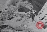Standbild Rainbow Bridge Utah United States USA, 1937, aus Sekunde 7 historischem Filmmaterial Videoclip 65675075289